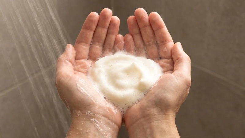 cupped-palms-holding-creamy-white-lather-2 cupped-palms-holding-creamy-white-lather-2